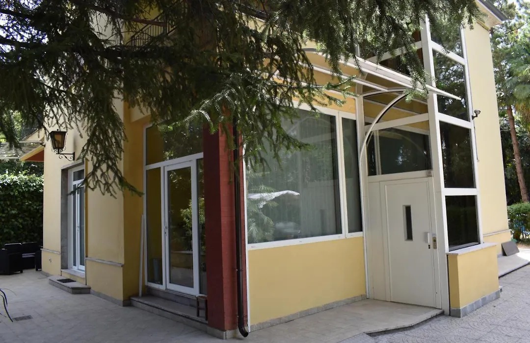 Cospea B&B-1